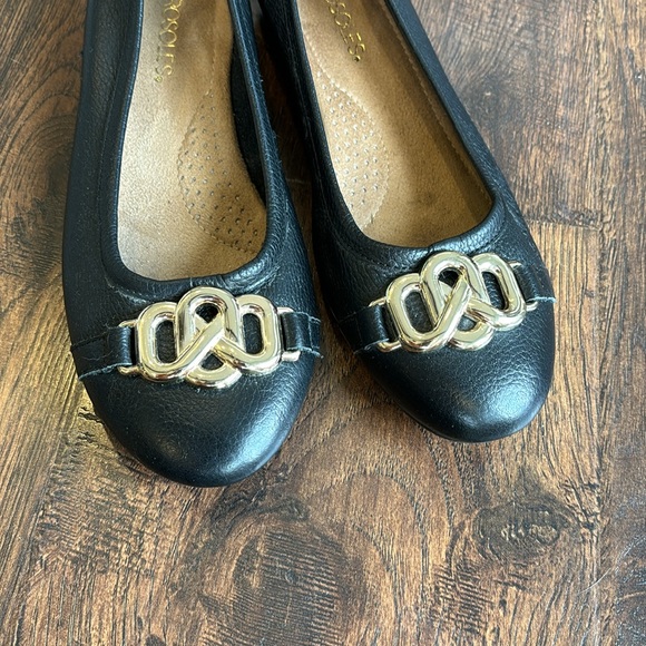 Black flats - Picture 2 of 5